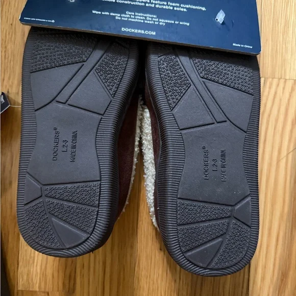Dockers Brown and Cream Suede Slippers with Plush Lining - Picture 5 of 5